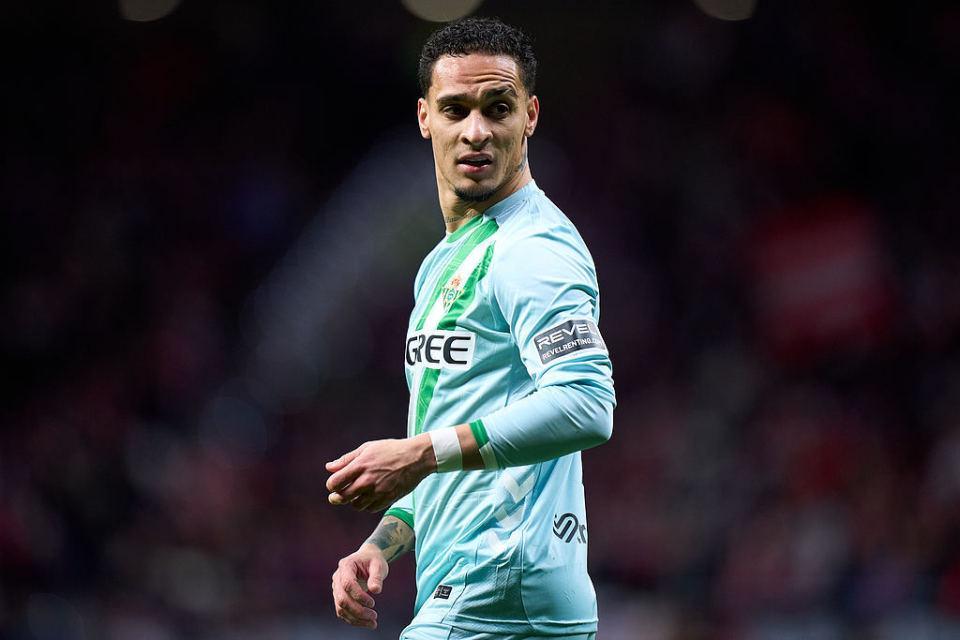 体育新闻-为0-5雪耻!25岁曼联弃将轰世界波,率队复仇马竞,赛季已造18球