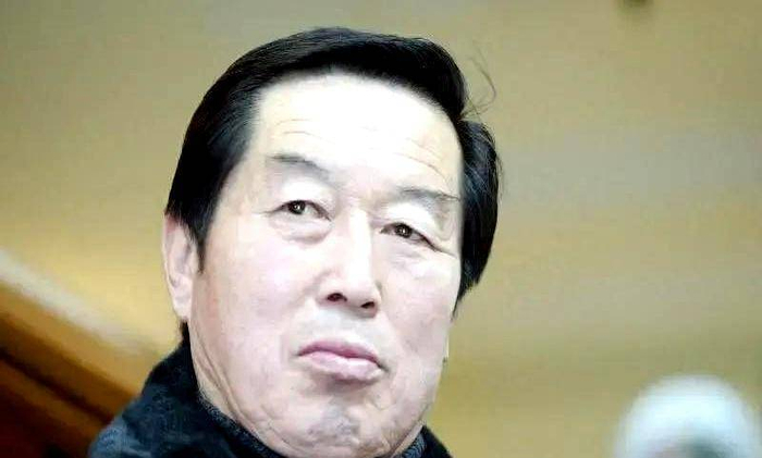 赛事直播-体坛丑闻!马俊仁,逼队员集体摘阑尾,亲自给女队员使用禁药!|成绩|马家军|训练|姑娘_新浪体育_新浪新闻